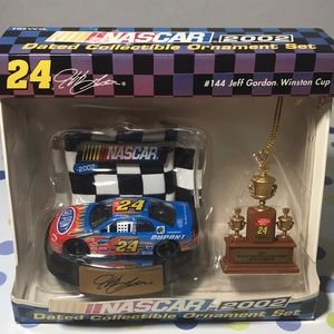 Dated collectible Nascar ornament Jeff Gordon